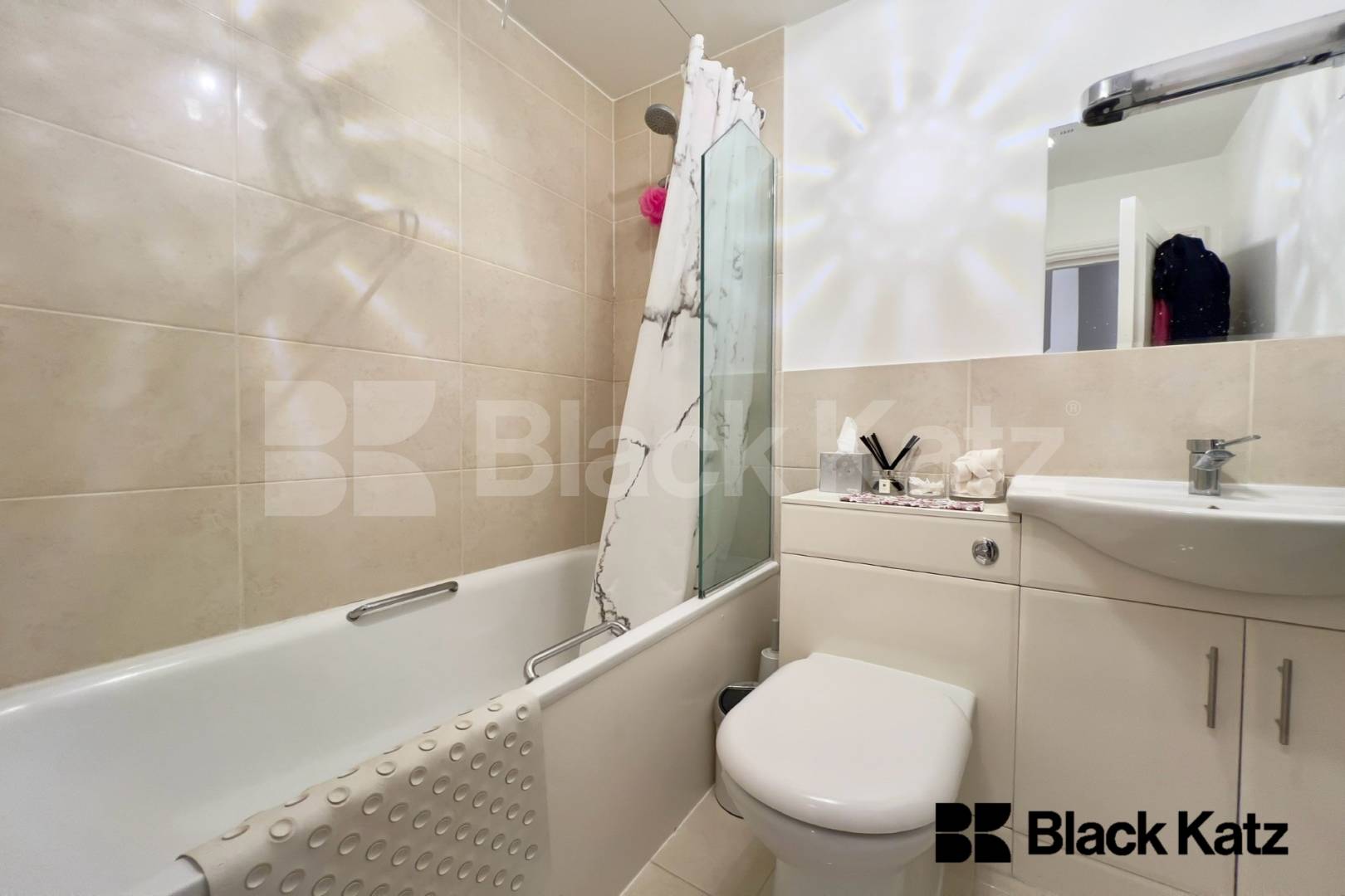 This beautiful bright and airy ground floor one bedroomed conversion Winchester Street , Pimlico